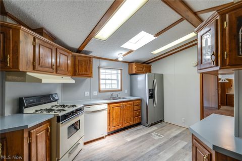 Tiny photo for 18592 Edwards Road #223, Doylestown, OH 44230 (MLS # 5221112)