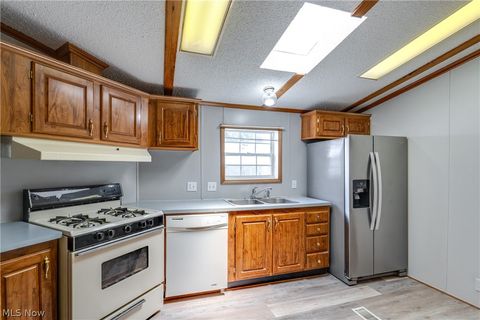 Tiny photo for 18592 Edwards Road #223, Doylestown, OH 44230 (MLS # 5221112)