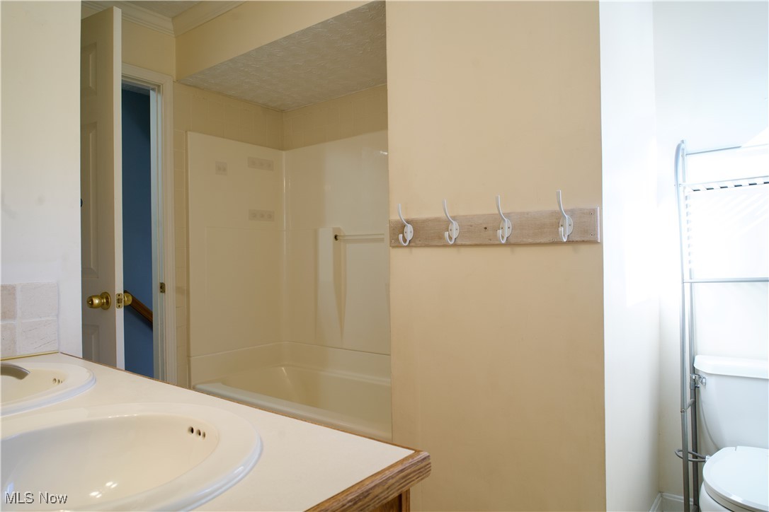 Engoglia - Residential