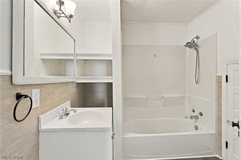 Tiny photo for 1035 11th Street NE, Massillon, OH 44646 (MLS # 5257291)