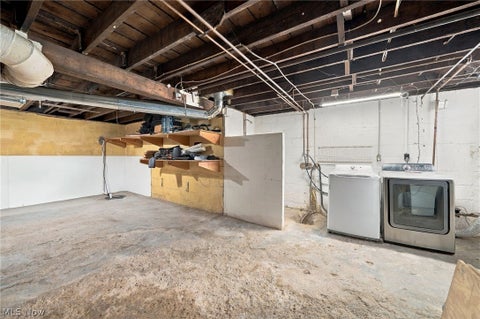 Tiny photo for 1035 11th Street NE, Massillon, OH 44646 (MLS # 5257291)
