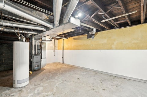 Tiny photo for 1035 11th Street NE, Massillon, OH 44646 (MLS # 5257291)