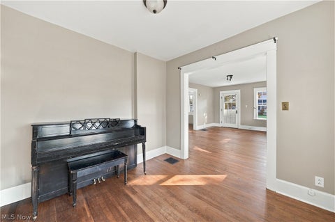 Tiny photo for 1035 11th Street NE, Massillon, OH 44646 (MLS # 5257291)