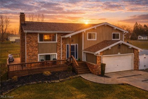 Homes For Sale - 5651 Grafton Road<br/> Valley City, OH 44280