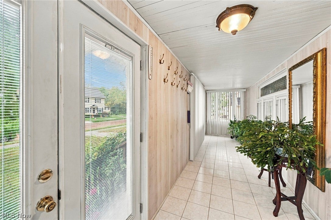 17816 Woodbury Avenue