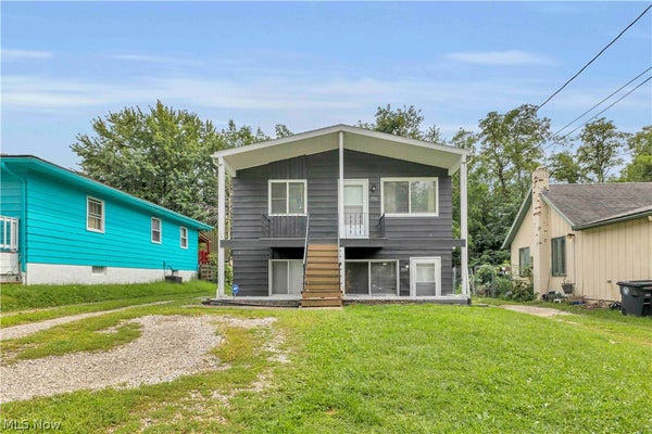 736 HOGUE AVE, AKRON, OH 44310 - Image 0aff91be1af18db162ba625c2b5b1e4e/2753092408