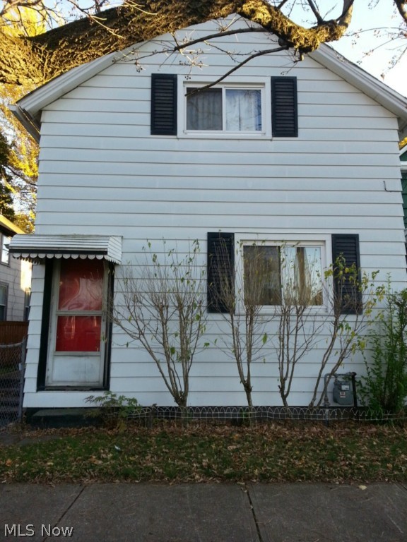 James H Hoyts - Residential