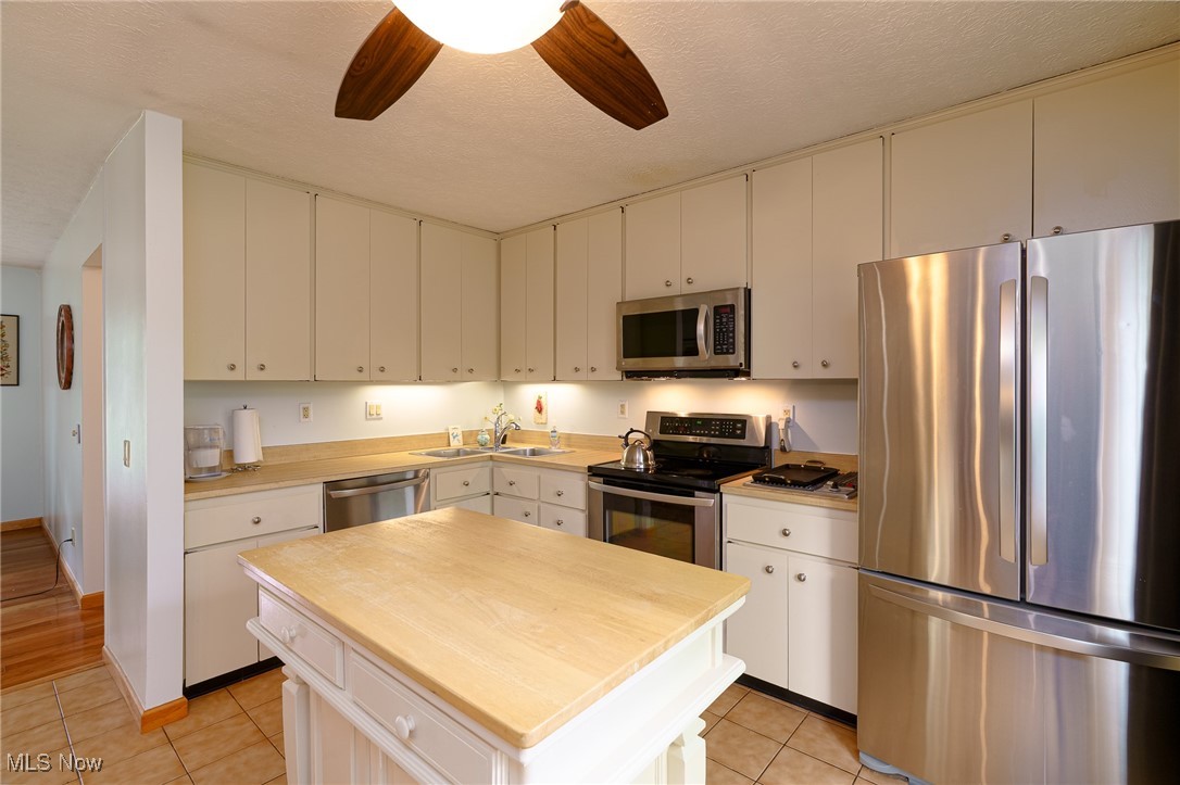 10804 Watercress Road, Strongsville, Ohio image 8