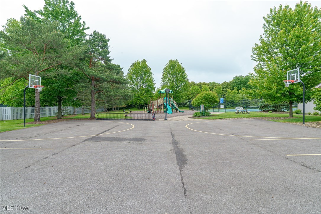 10804 Watercress Road, Strongsville, Ohio image 29