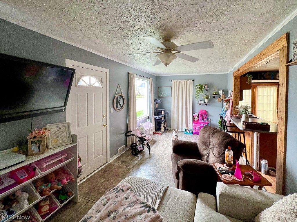 Photo of 516 W 10th Street, Ashland, OH 44805 (MLS # 5199996)