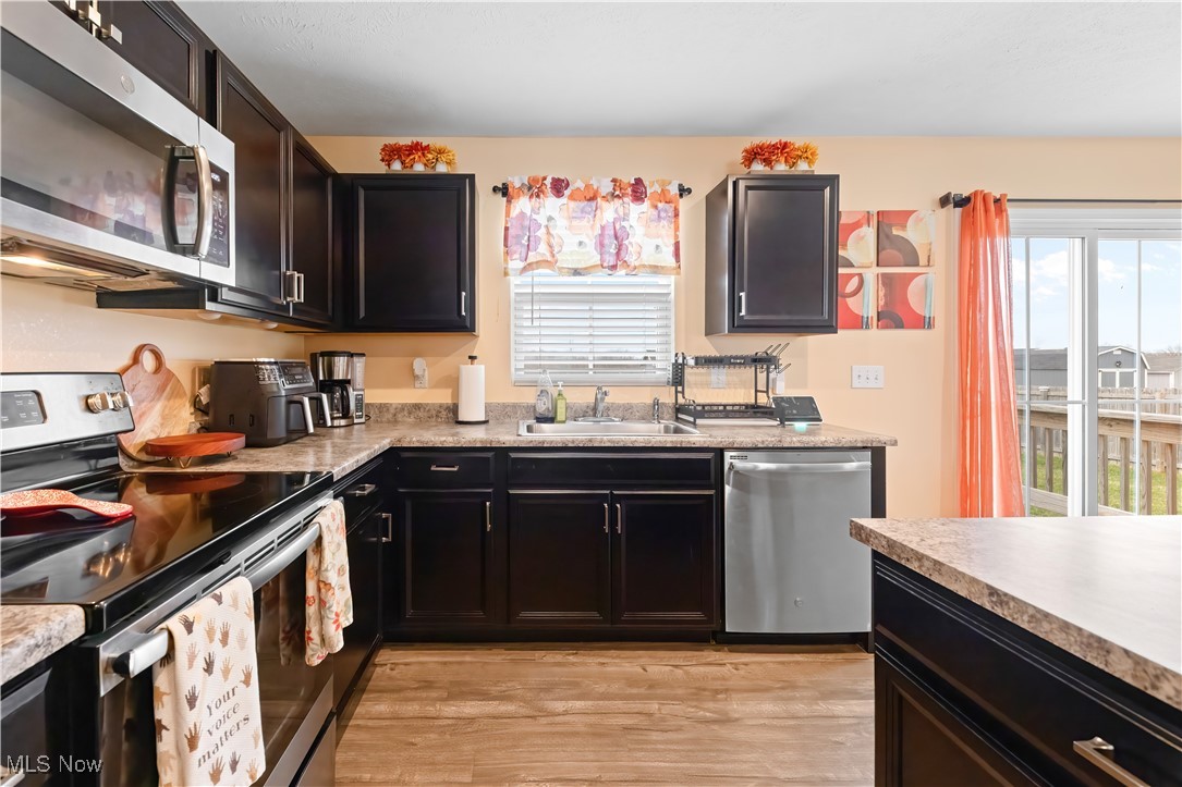 177 Fairfield Drive, Elyria, Ohio image 22