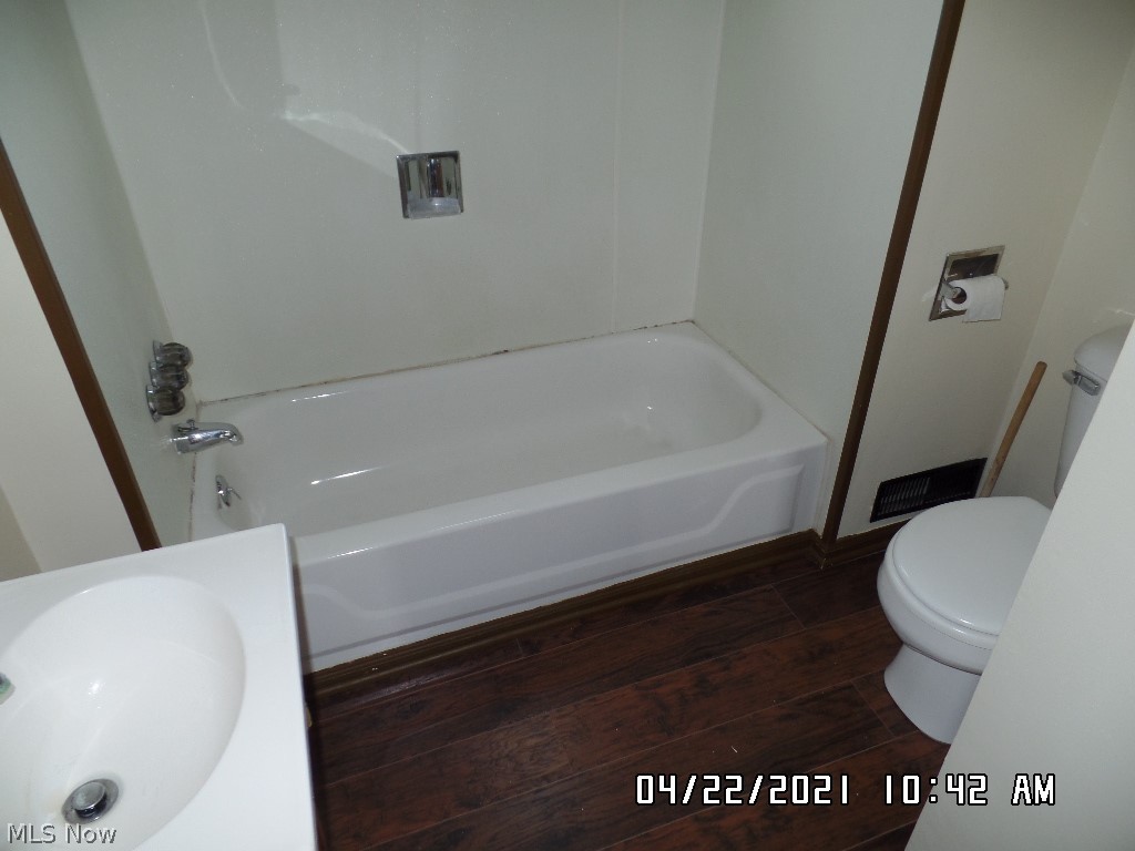 Squares/Taylors - Residential