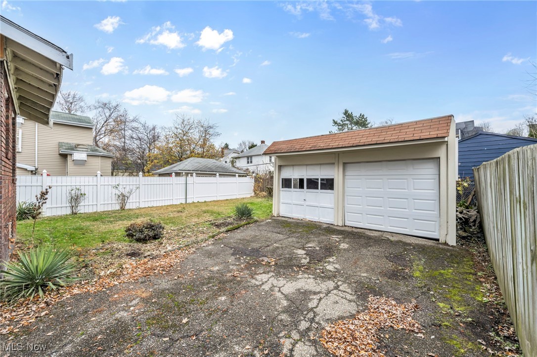 261 E 151st Street, Cleveland, Ohio image 26