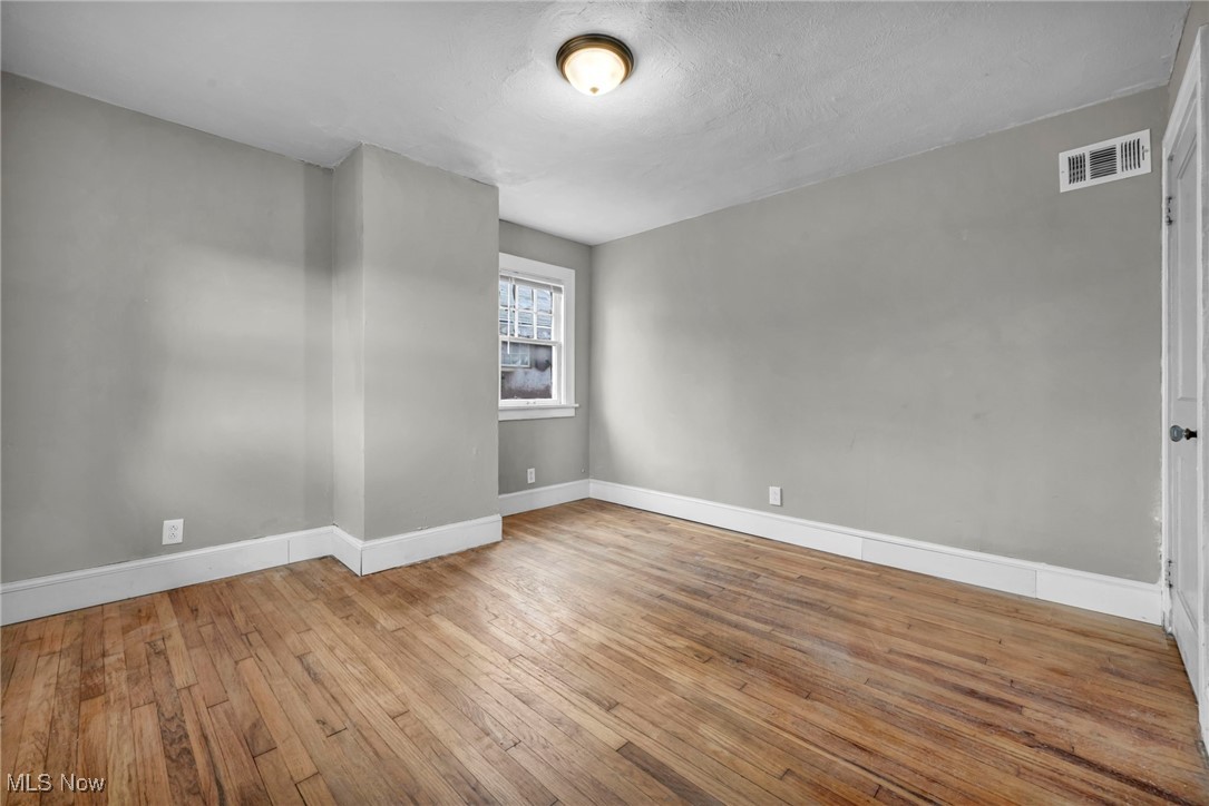 261 E 151st Street, Cleveland, Ohio image 19
