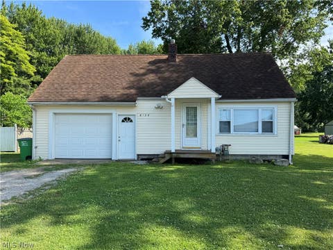 Homes For Sale - 6136 Lake Road<br/> Ashtabula County, Ashtabula, OH 44004