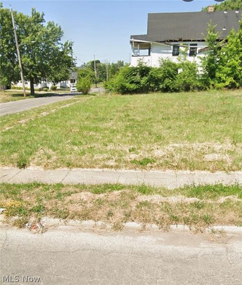 797 E 125th Street Cleveland OH 44108