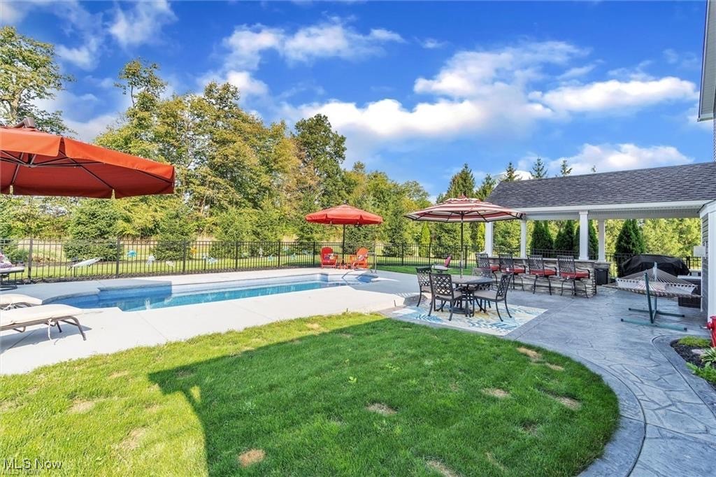 Fox Meadow - Residential