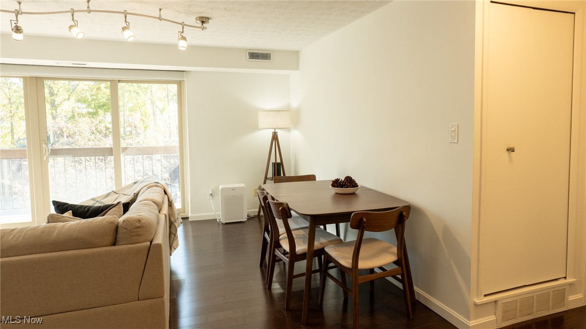 Sunrise Cove Condo 04 - Residential