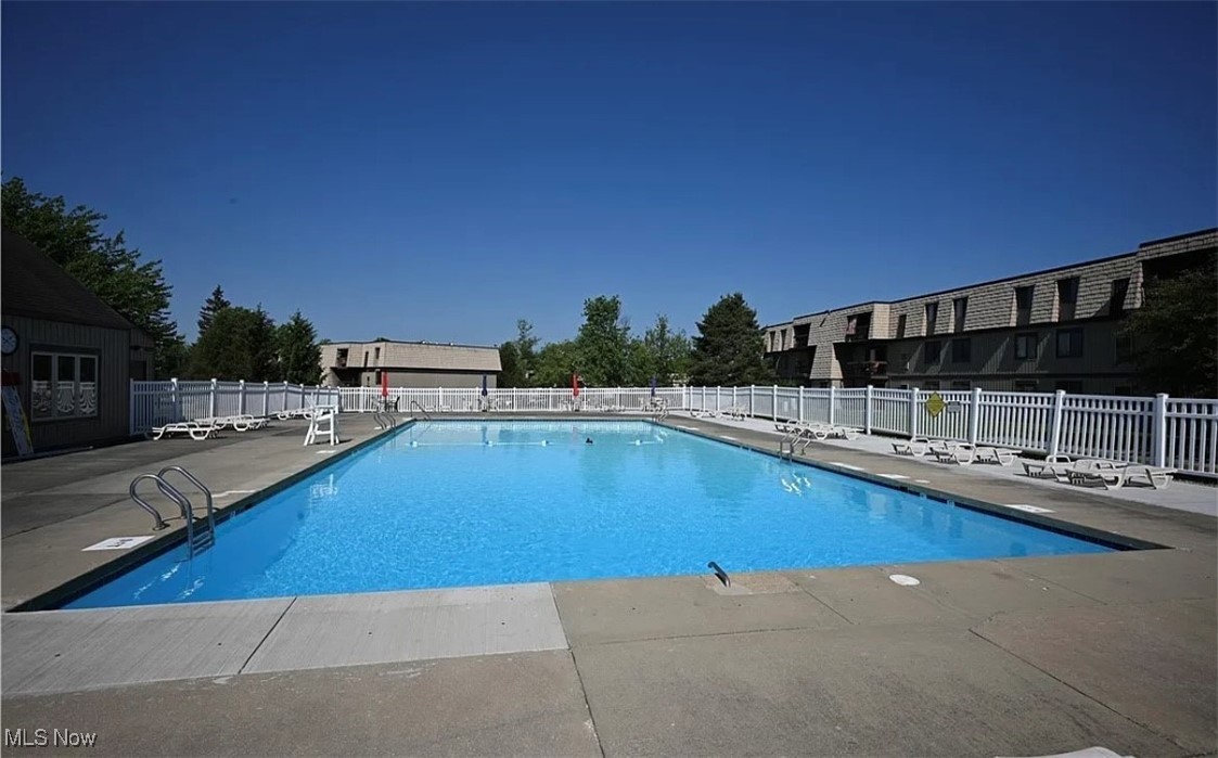 Sunrise Cove Condo 04 - Residential