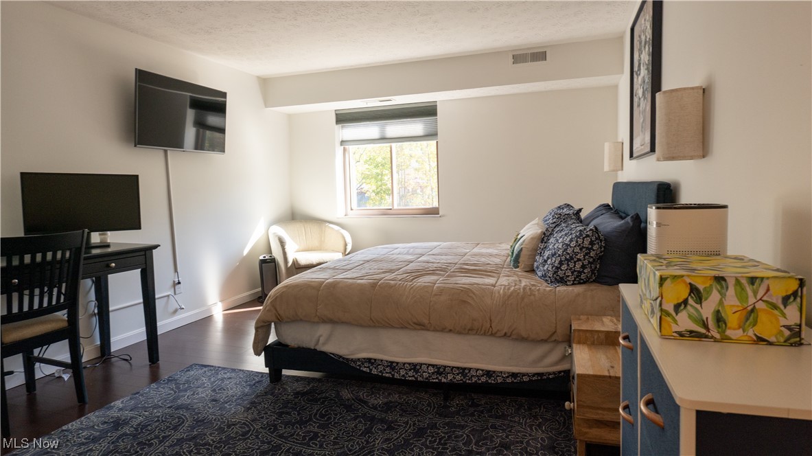 Sunrise Cove Condo 04 - Residential
