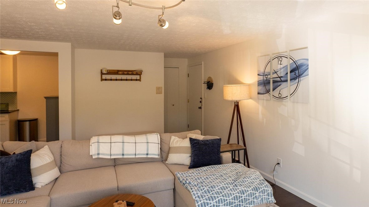 Sunrise Cove Condo 04 - Residential