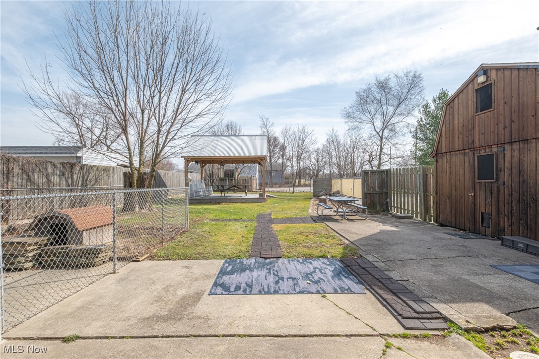2014 E Erie Avenue, Lorain, Ohio image 22