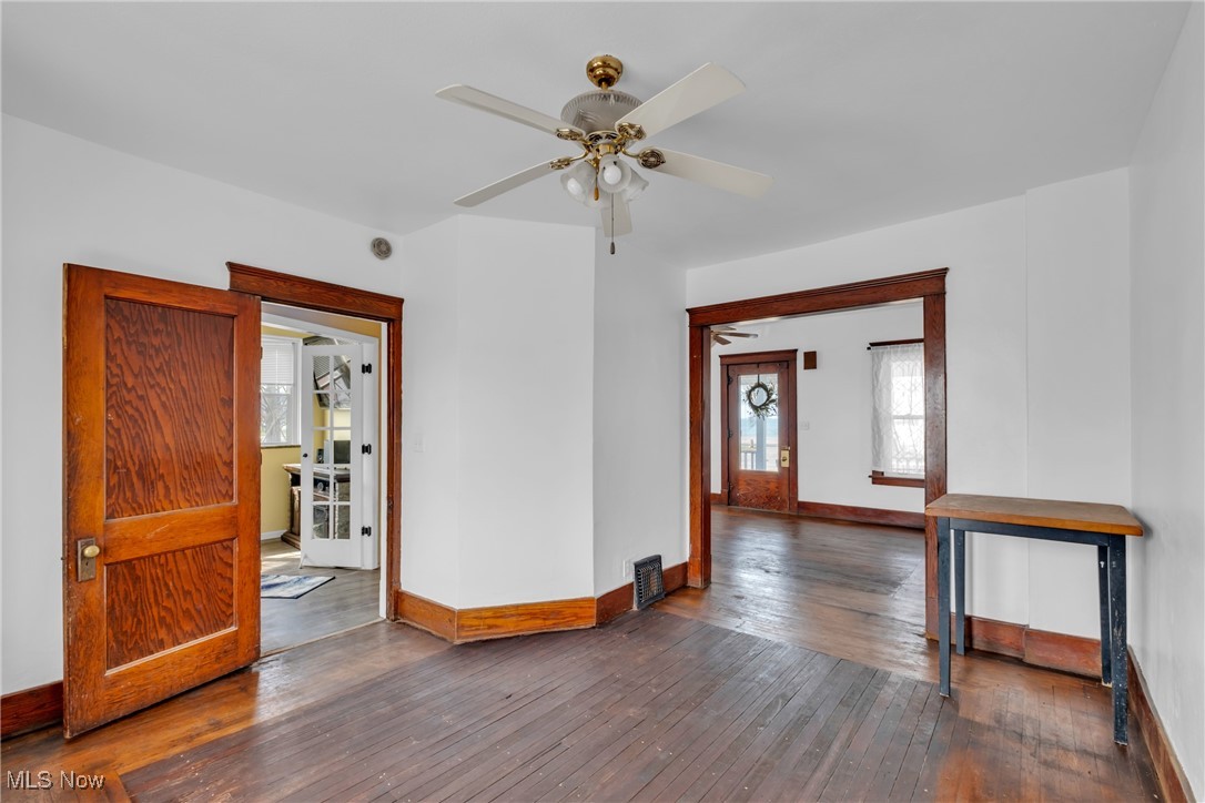 2014 E Erie Avenue, Lorain, Ohio image 7