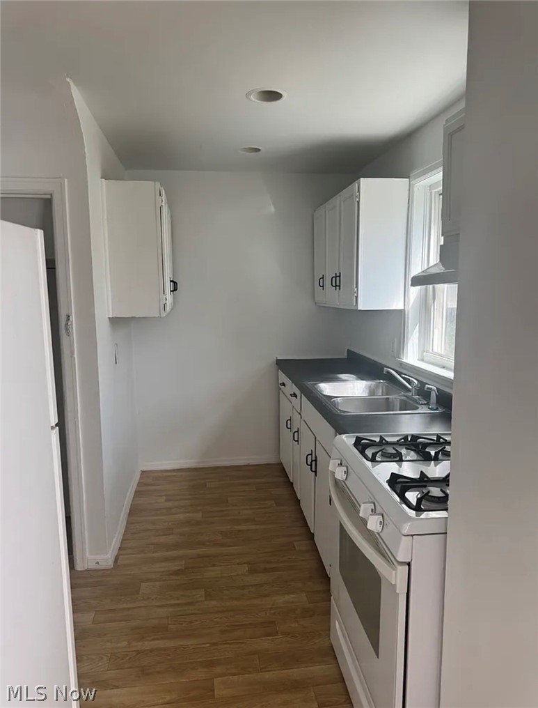 1102 Tonawanda Avenue