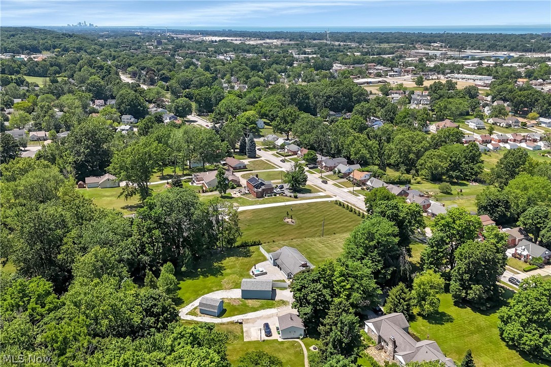 Holly Hills 02 Shehi - Residential