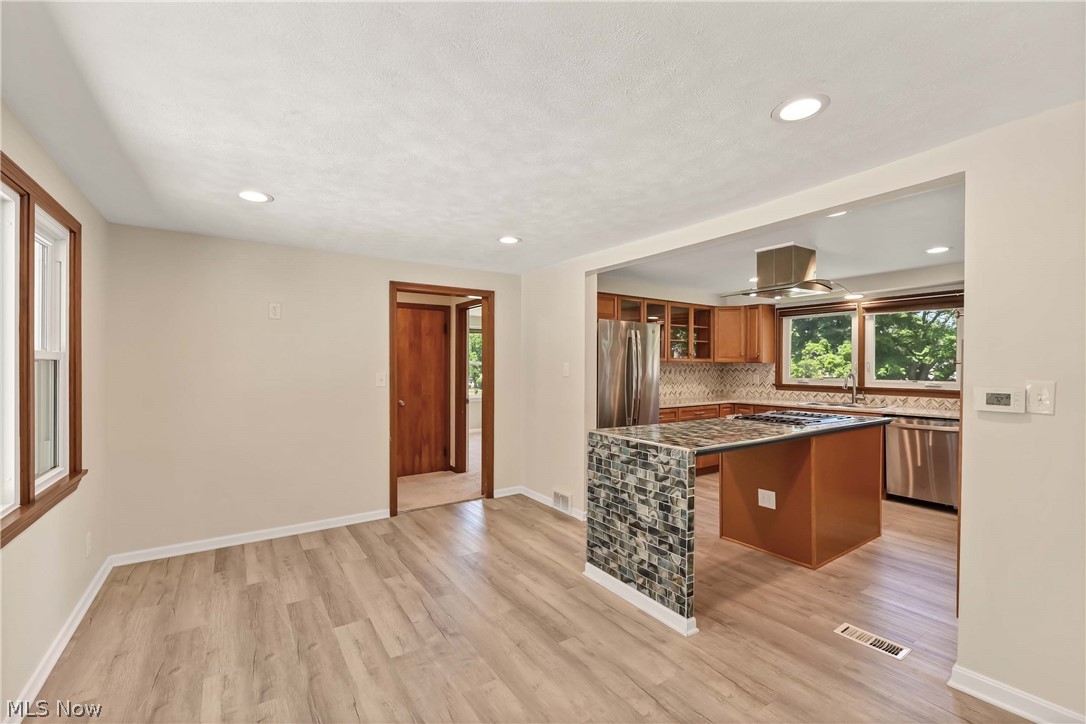 Holly Hills 02 Shehi - Residential