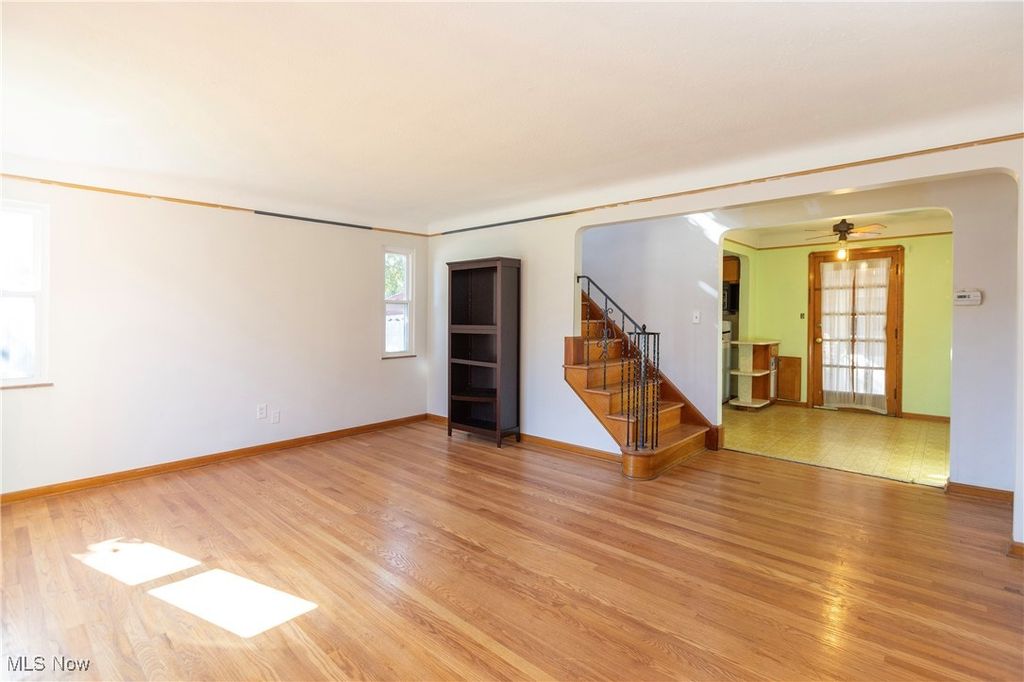 Photo of 6168 Manchester Road, Parma, OH 44129 (MLS # 5167673)