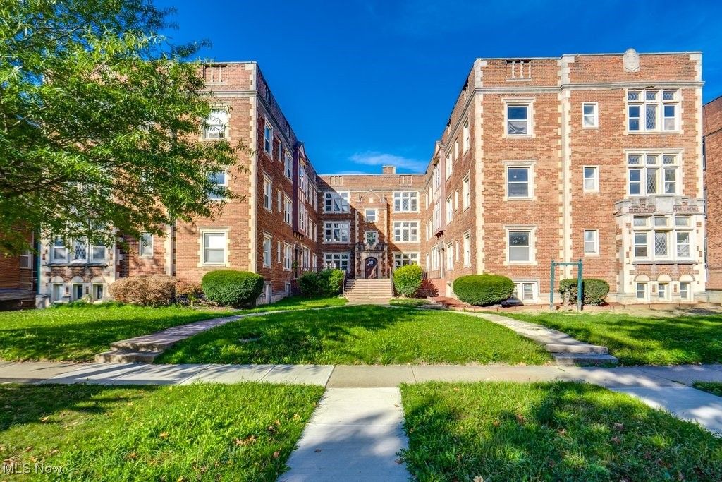 Photo of 2828 S Moreland Boulevard, Cleveland, OH 44120 (MLS # 5180734)