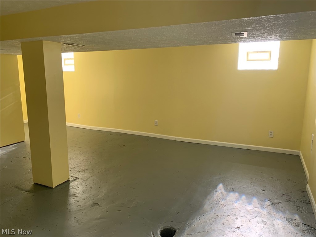 David S Alexanders - Residential Lease