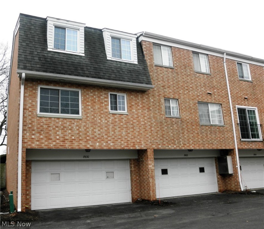 Cornerstone Square Twnhse Condo - Residential