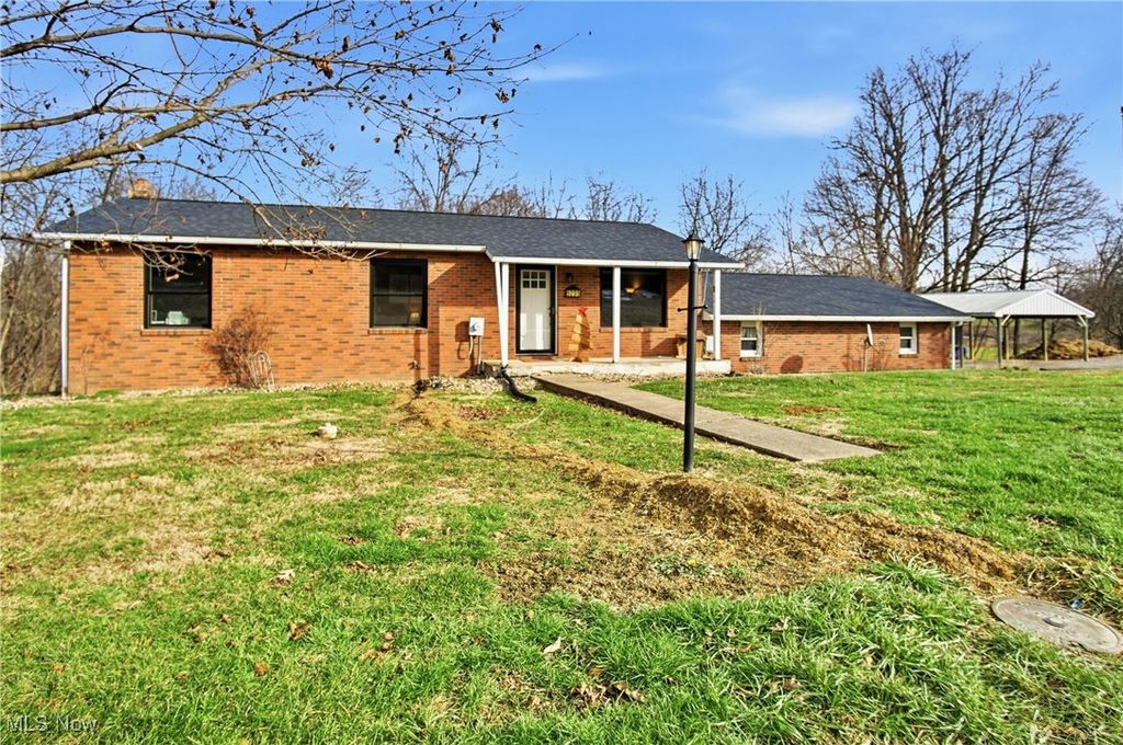 Photo of 5235 Mast Road, Duncan Falls, OH 43734 (MLS # 5178140)