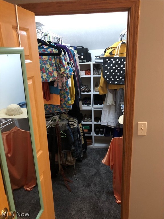 Pine Ridge Estate - Residential