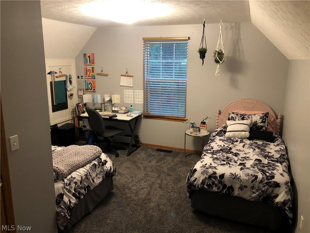 Pine Ridge Estate - Residential