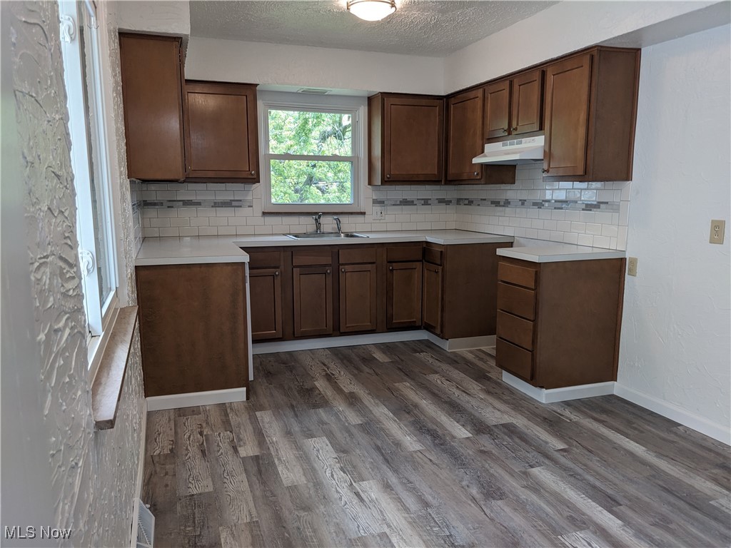 871 Chinook Avenue, Akron, Ohio image 2