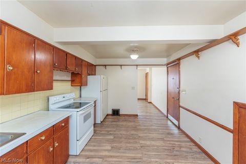 Tiny photo for 114 Beck Avenue, Akron, OH 44302 (MLS # 5190108)