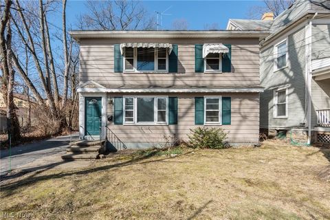 Photo of 114 Beck Avenue, Akron, OH 44302 (MLS # 5190108)