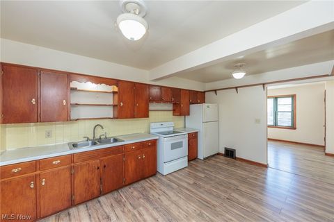 Tiny photo for 114 Beck Avenue, Akron, OH 44302 (MLS # 5190108)