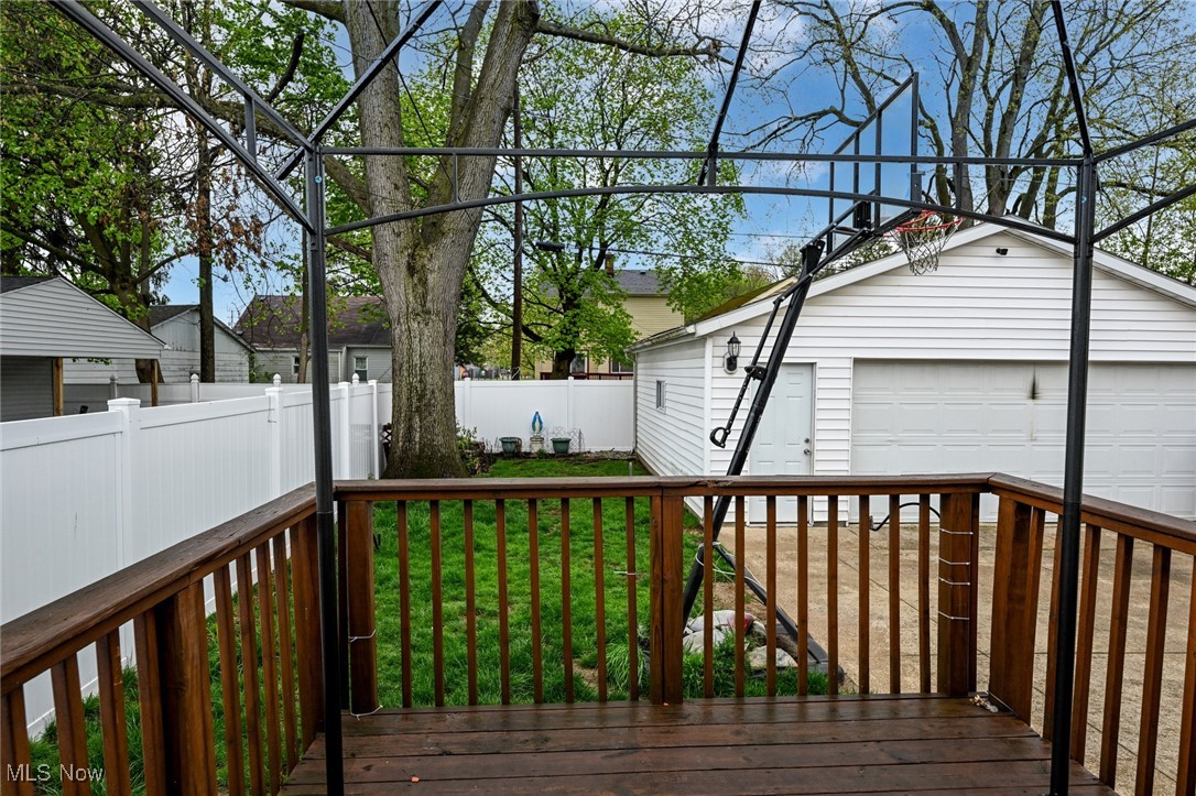 967 Valdes Avenue, Akron, Ohio image 41