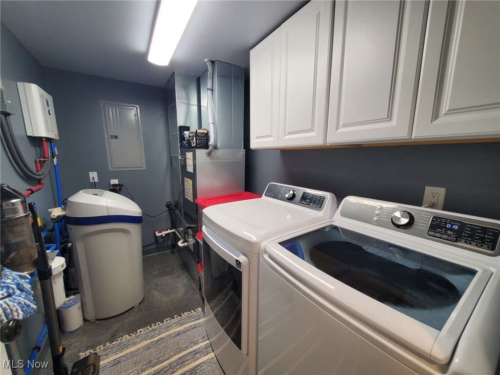 Luna Lake - Residential