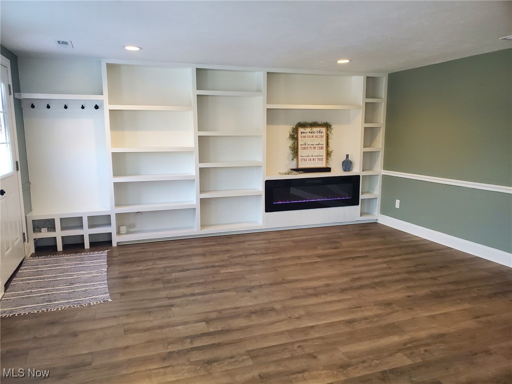 Luna Lake - Residential