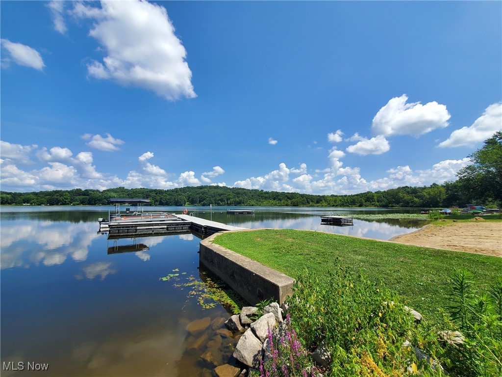 Luna Lake - Residential