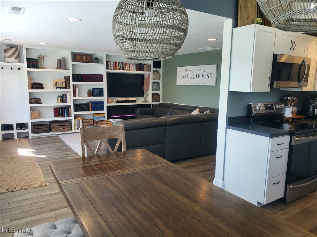 Luna Lake - Residential