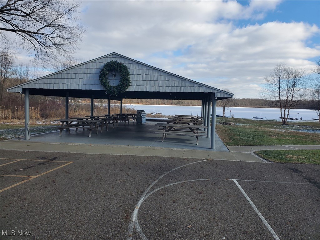 Luna Lake - Residential