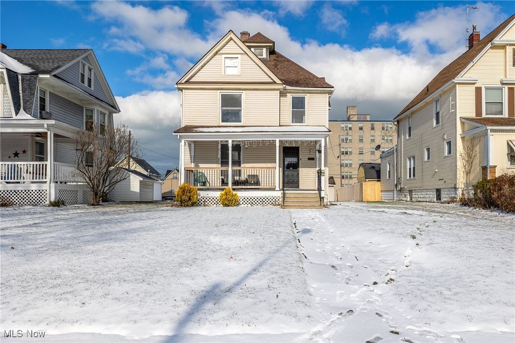 Photo of 1026 W 4th Street, Lorain, OH 44052 (MLS # 5177151)