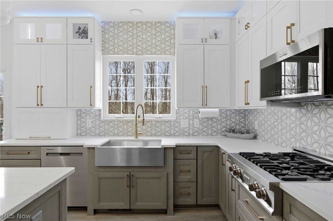 Ridgewood Falls - Residential