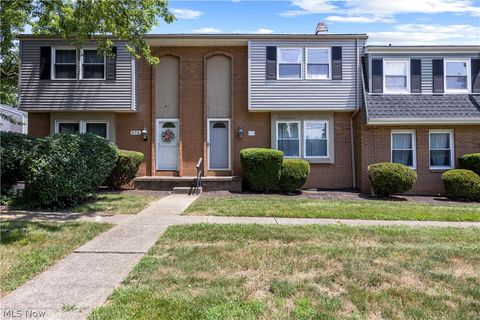 Condo For Sale - 974 Wadsworth Road<br/> Medina County, Medina, OH 44256